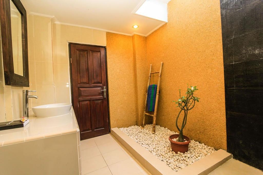 Legian Radiant Jepun Villa חדר תמונה