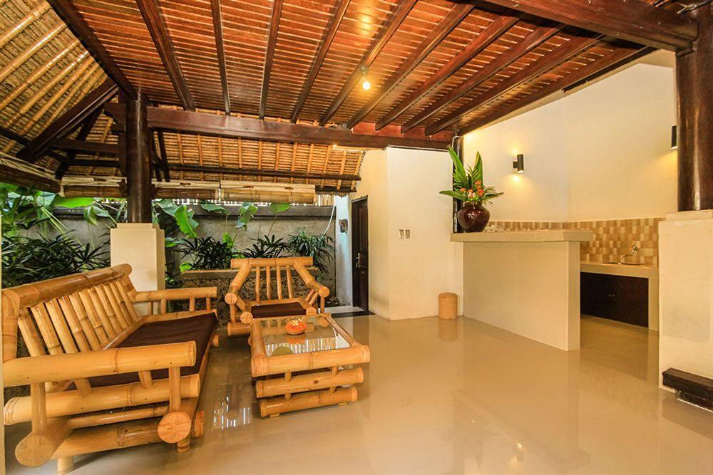 Legian Radiant Jepun Villa מראה חיצוני תמונה